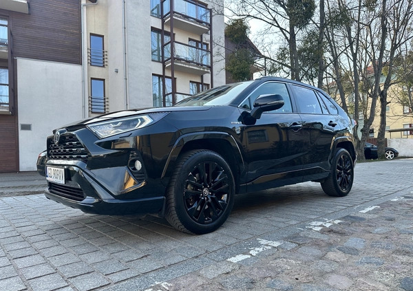 Toyota RAV4 cena 163000 przebieg: 68000, rok produkcji 2021 z Sopot małe 301
